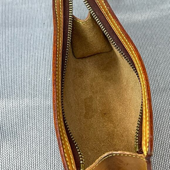 Louis Vuitton Nomad Cabas Ambre Accessory Pouch Tan Leather with Strap LM0024 - Picture 3 of 9